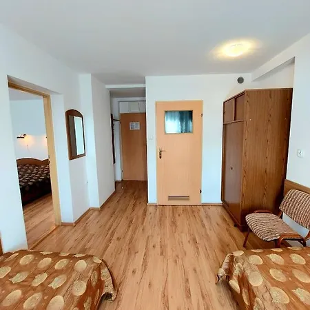 Marel-apartments U Sowy- Park- Zdroj بيت ضيافة بولانيكا- زدروي