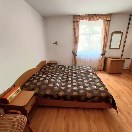 Marel-apartments U Sowy- Park- Zdroj 3* بولانيكا- زدروي