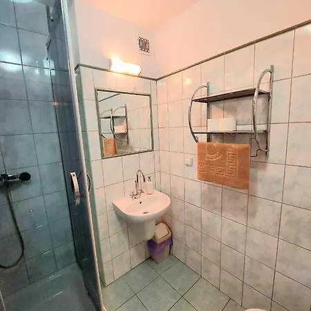 Marel-apartments U Sowy- Park- Zdroj 3* بولانيكا- زدروي