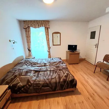 Marel-apartments U Sowy- Park- Zdroj *