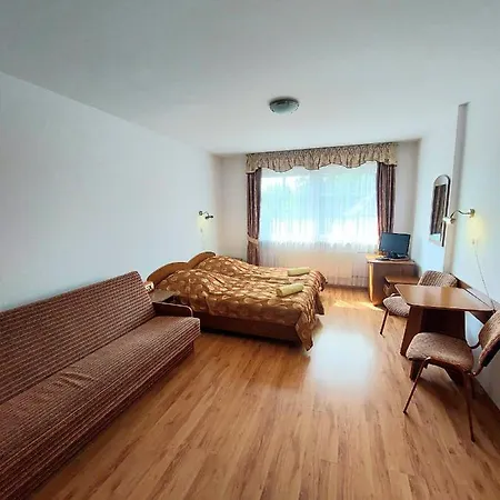 Marel-apartments U Sowy- Park- Zdroj بيت ضيافة بولانيكا- زدروي