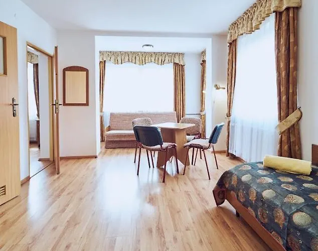 Marel-apartments U Sowy- Park- Zdroj Gasthof