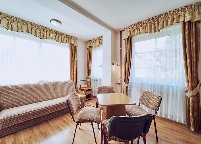 Marel-apartments U Sowy- Park- Zdroj 3*