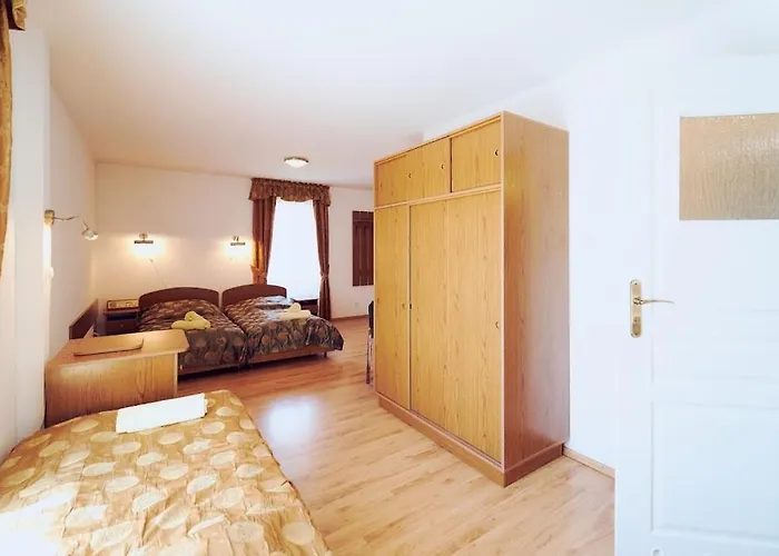 Marel-apartments U Sowy- Park- Zdroj 3*