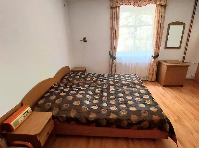 Marel-apartments U Sowy- Park- Zdroj 3* Polanica-Zdrój