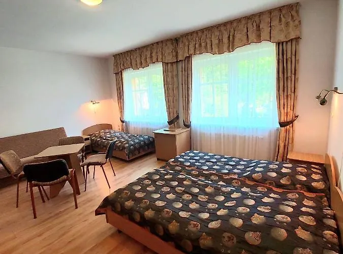 Marel-apartments U Sowy- Park- Zdroj Gasthof 3*